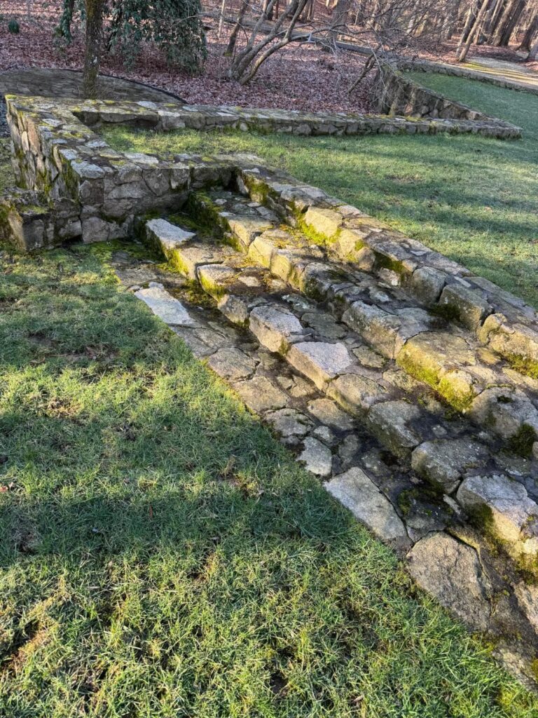 Stonework stairs before cleaning